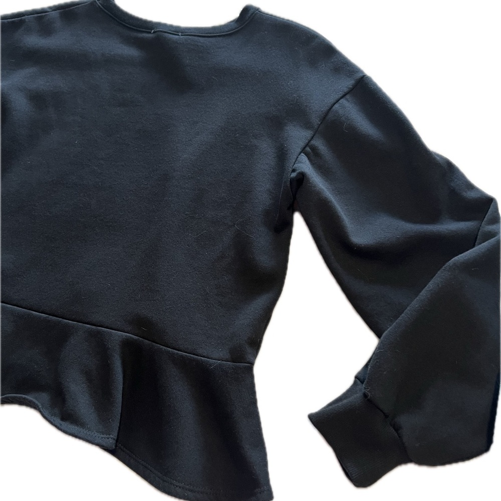Zara Long Sleeve Sweatshirt